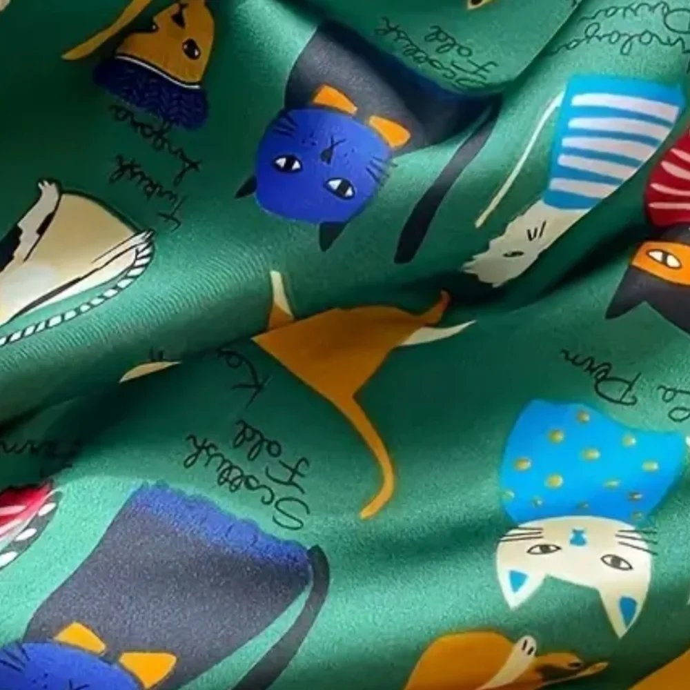 CAT LOADED SCARF PERFECT FOR THE CAT LOVER